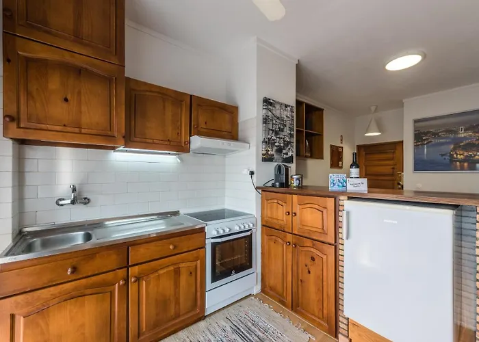 Guestready - Urban Escape With A View