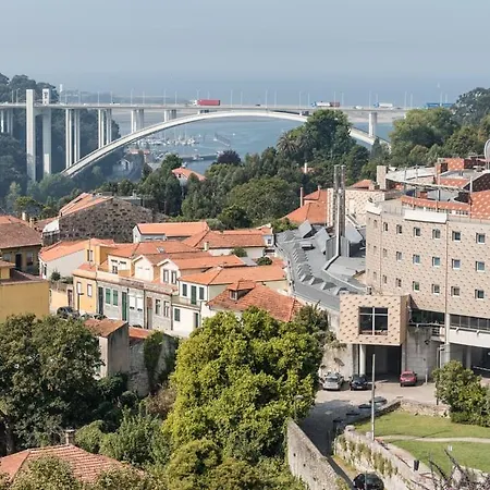 Guestready - Urban Escape With A View Порту